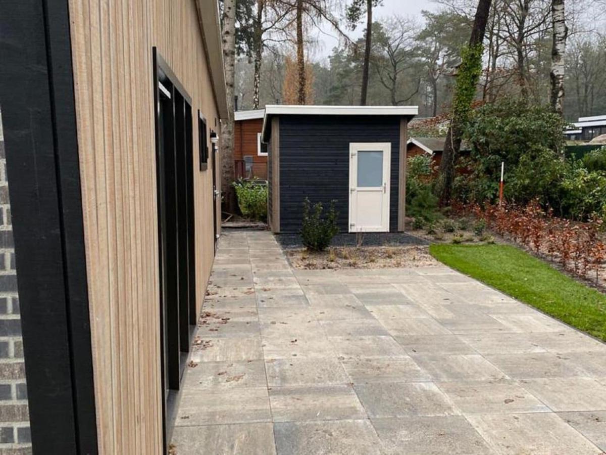 Great Chalet With Air Conditioning, Near Veluwe Hoenderloo Exterior foto